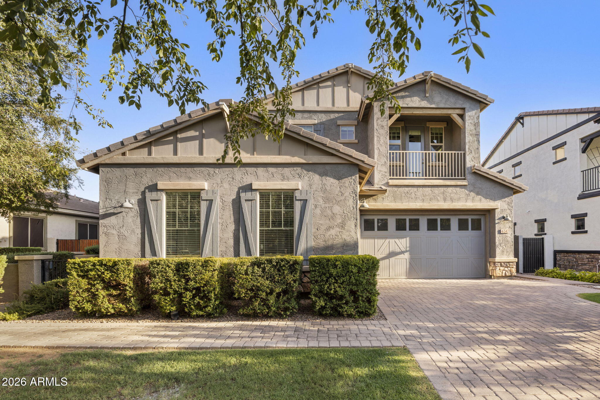 4247 E COMSTOCK Drive