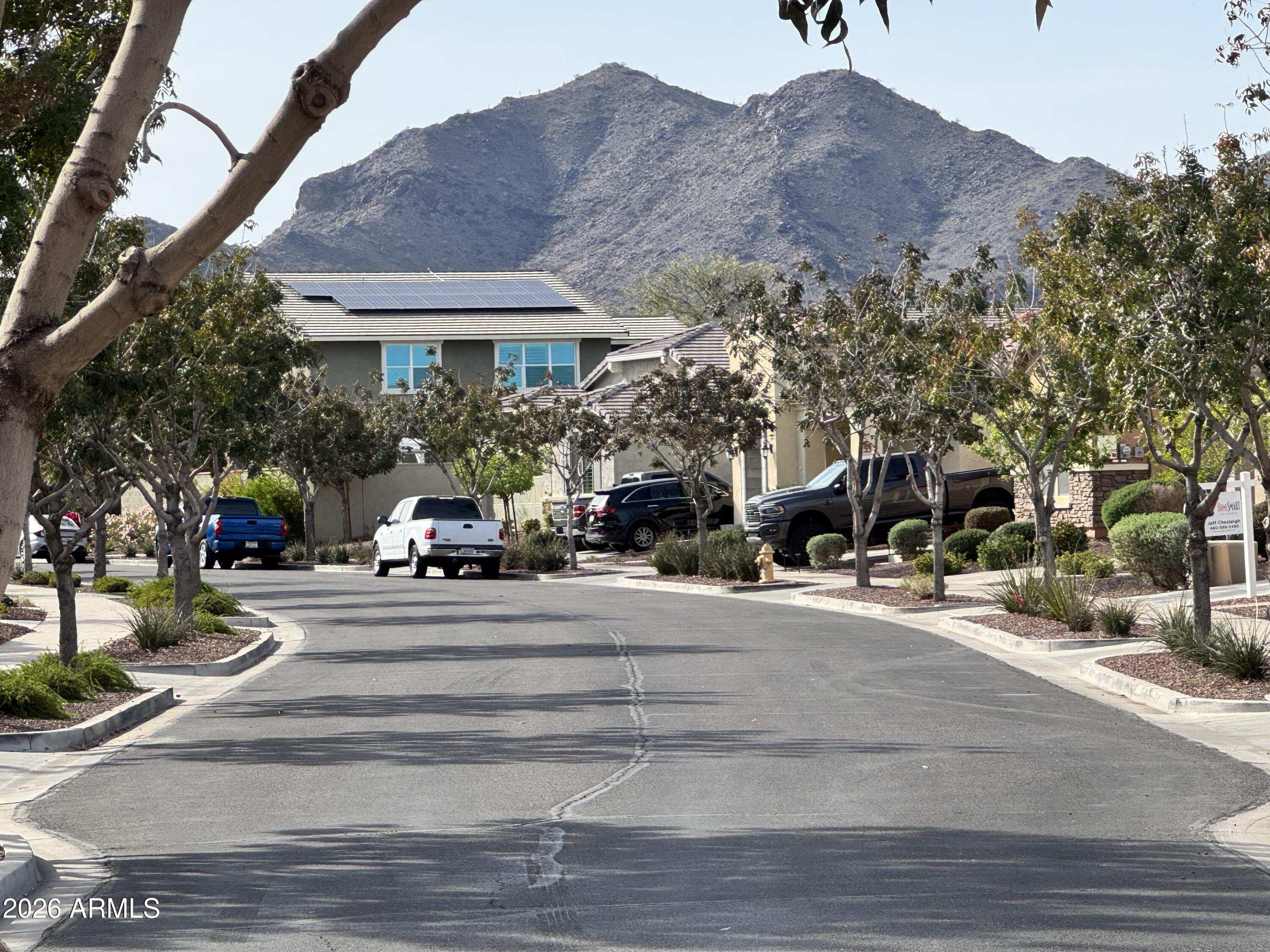 2245 N SPRINGFIELD Street