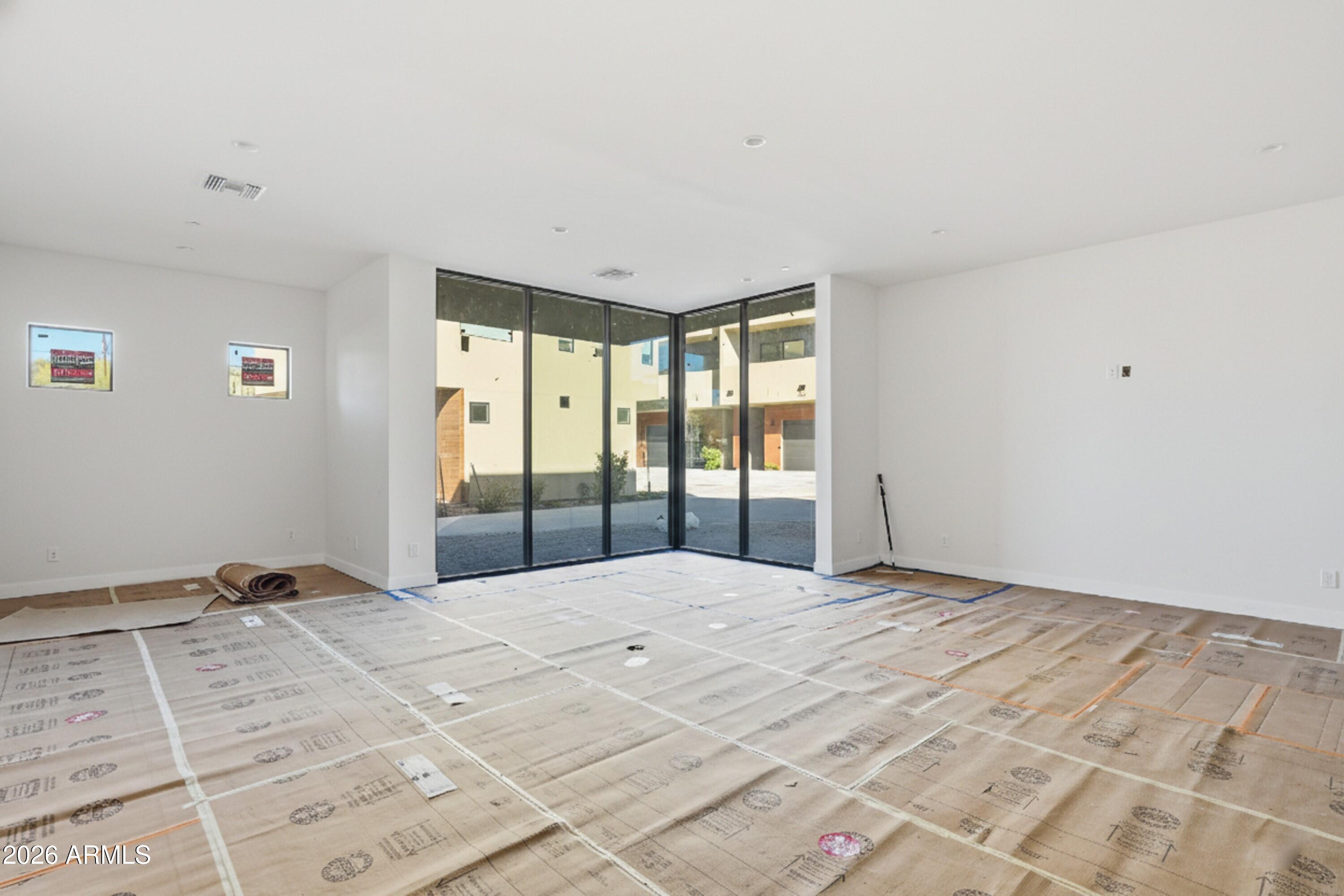 6525 E CAVE CREEK Road 105