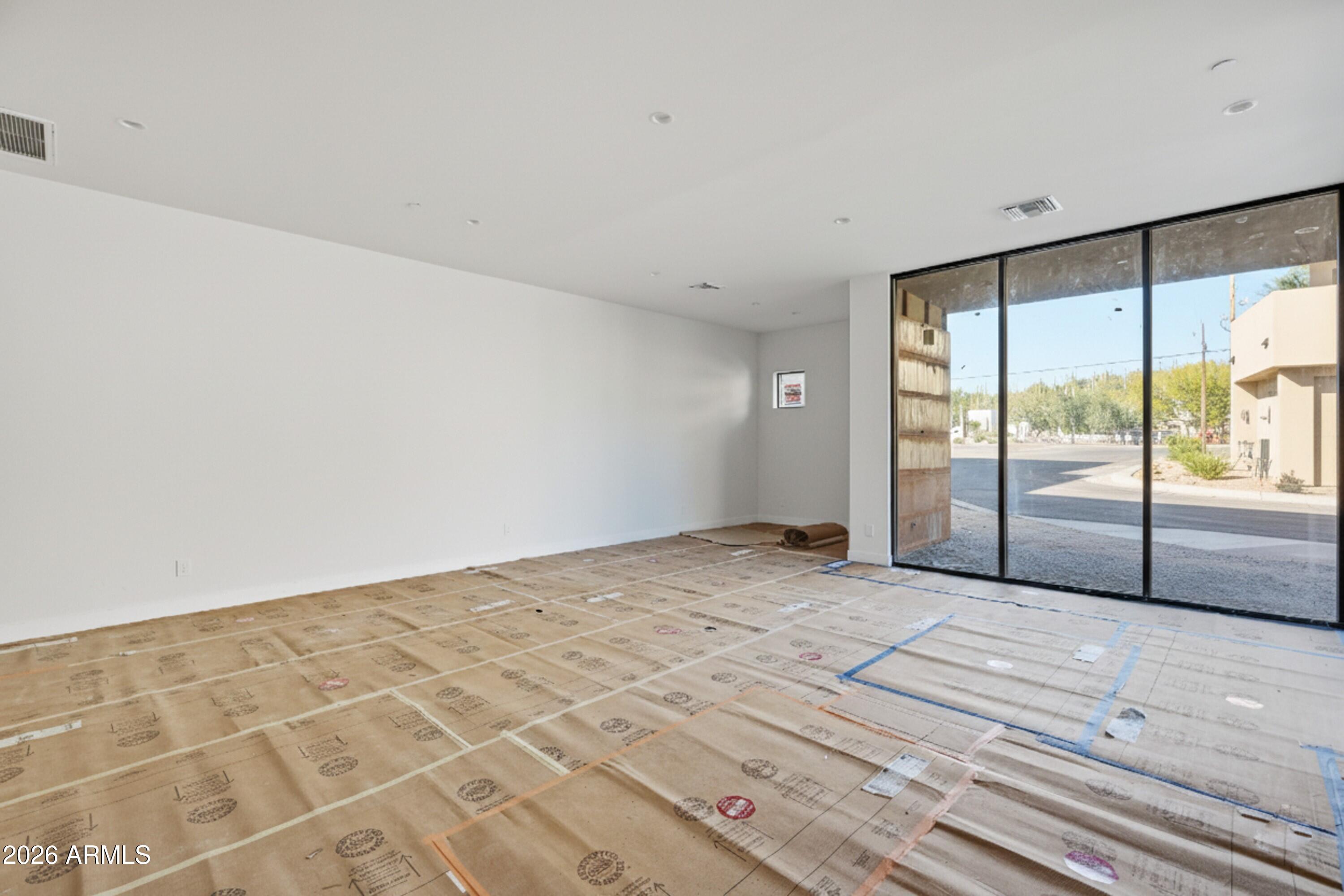 6525 E CAVE CREEK Road 105