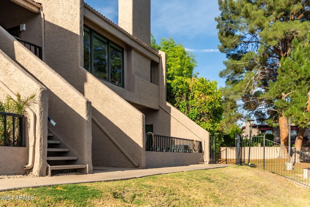 Photo of 1209 E Northshore Drive #142, Tempe, AZ 85283 (MLS # 6990029)