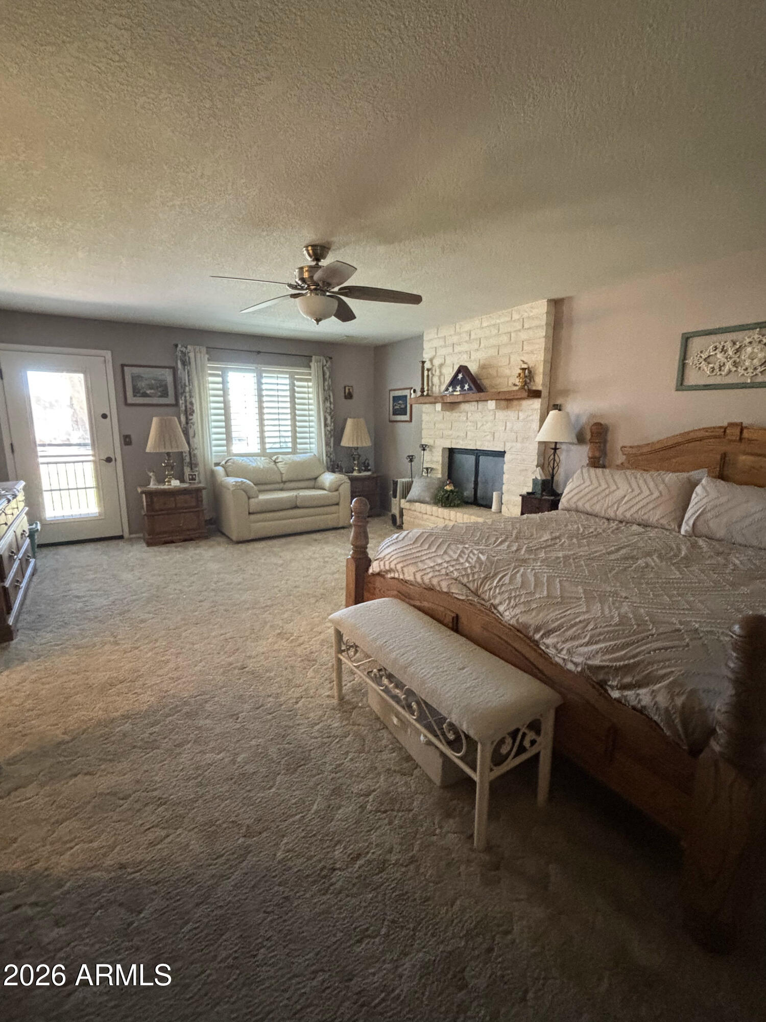 6422 W VILLA THERESA Drive