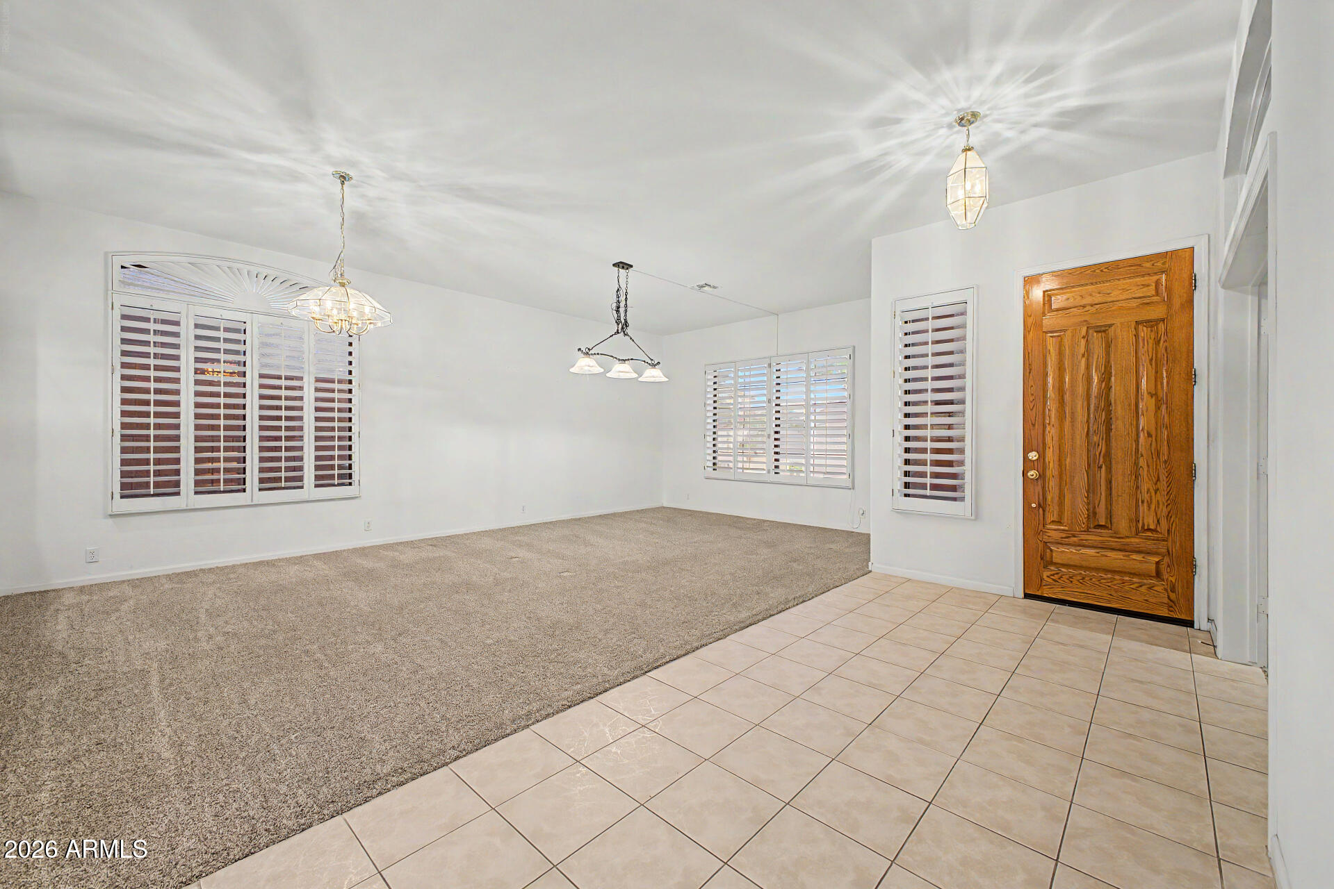 4614 E MOLLY Lane