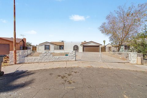 Photo of 6142 W Cypress Street, Phoenix, AZ 85035 (MLS # 7058183)
