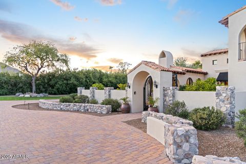 Photo of 8243 N Mockingbird Lane, Paradise Valley, AZ 85253 (MLS # 6975175)