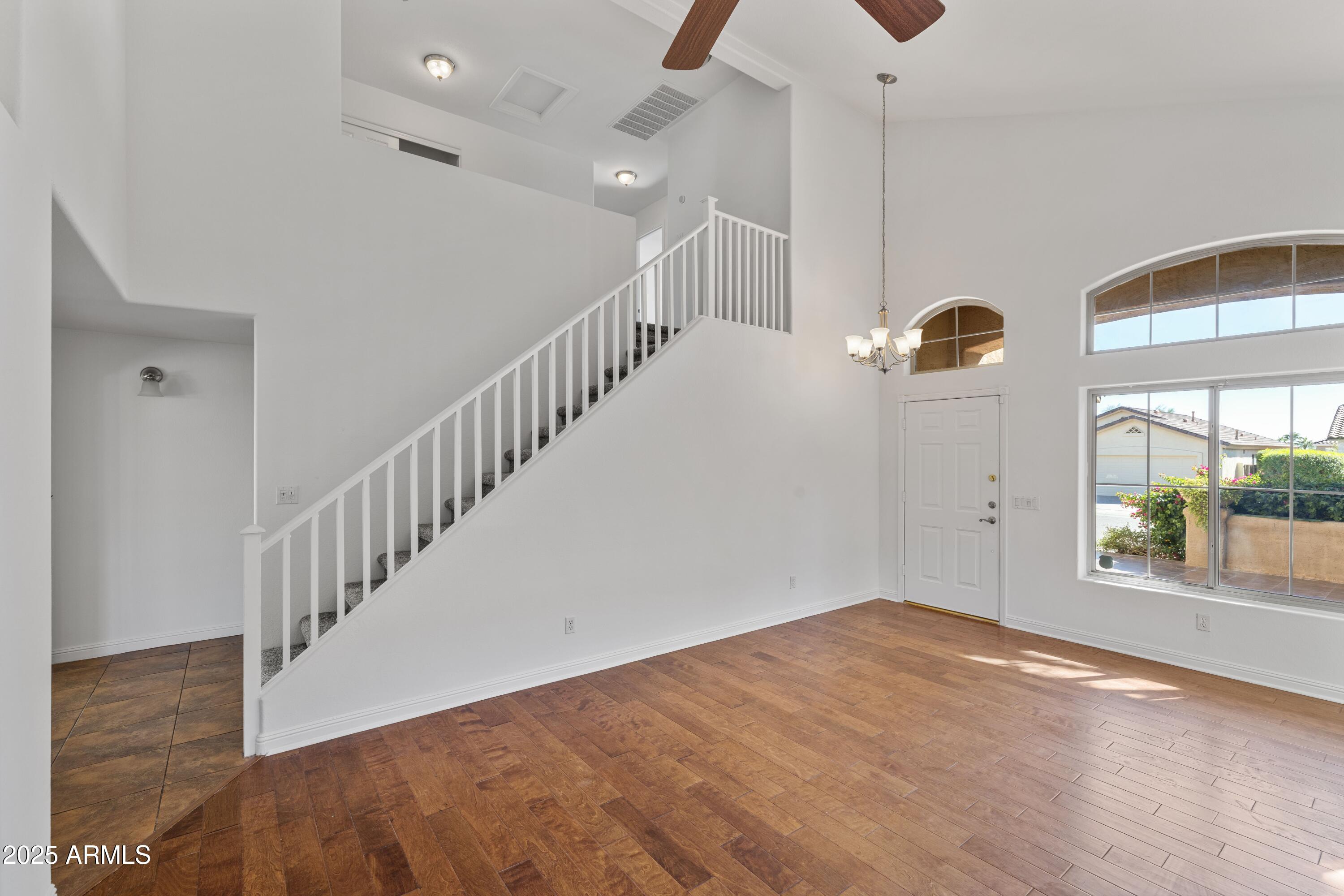 1710 W HIDDENVIEW Drive