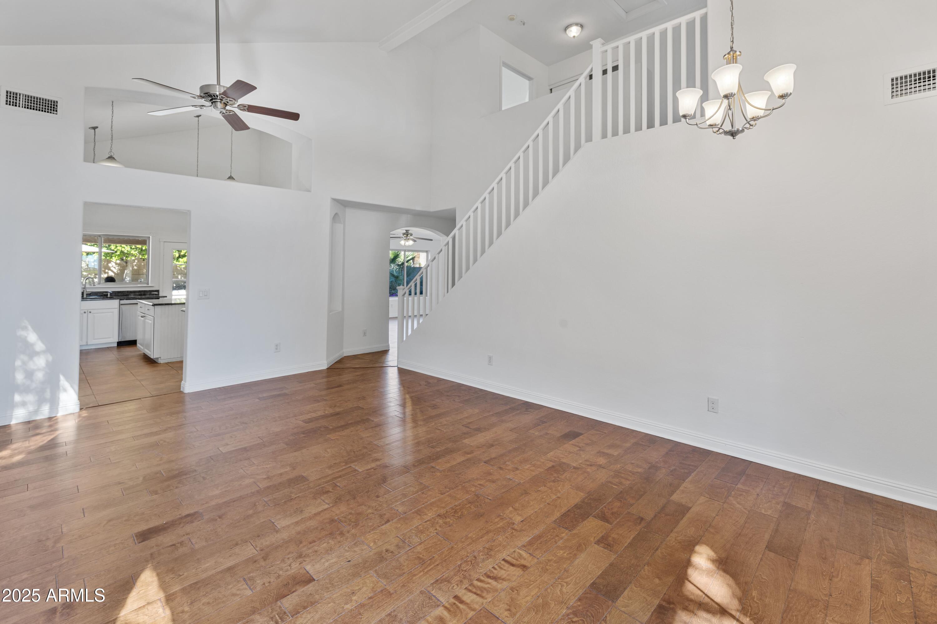 1710 W HIDDENVIEW Drive