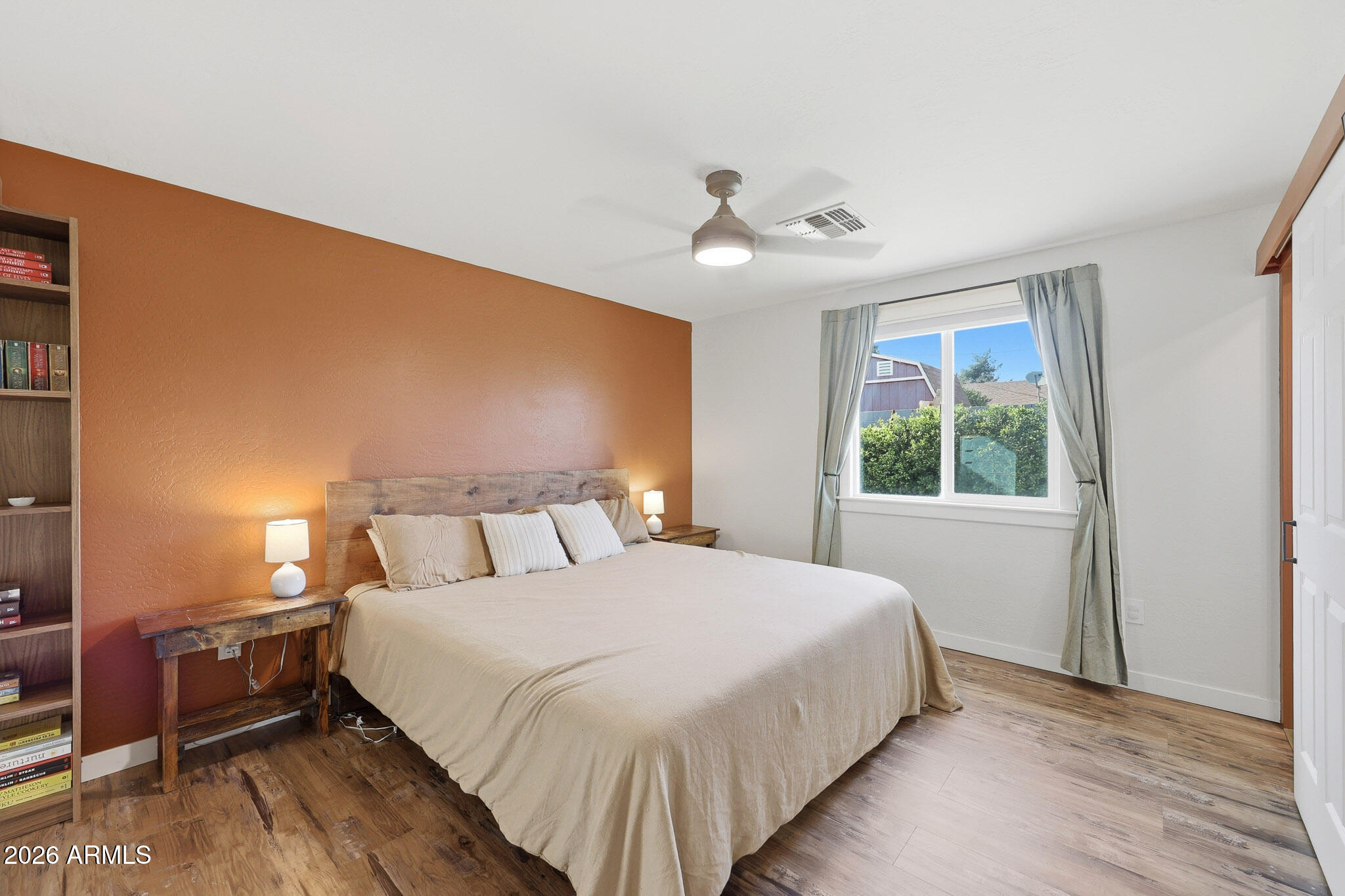 PARADISE VALLEY OASIS NO 2-A EAST - Residential