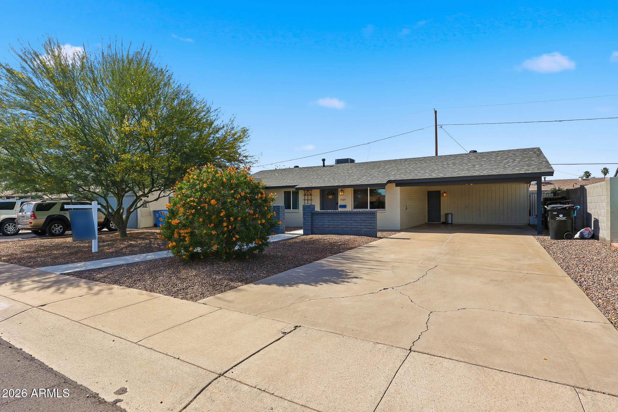 PARADISE VALLEY OASIS NO 2-A EAST - Residential