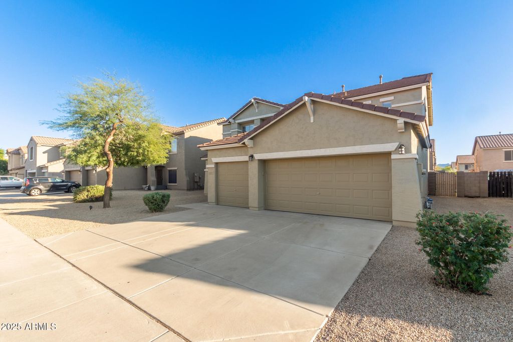 Photo of 11871 W Grant Street, Avondale, AZ 85323 (MLS # 6938266)
