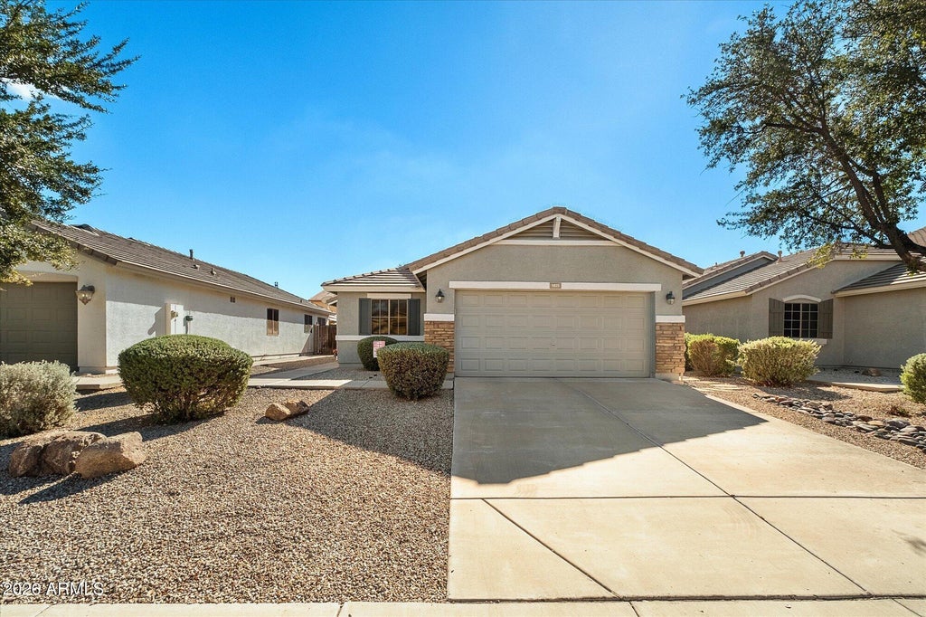 Photo of 1825 W Desert Hills Drive, San Tan Valley, AZ 85144 (MLS # 7085808)
