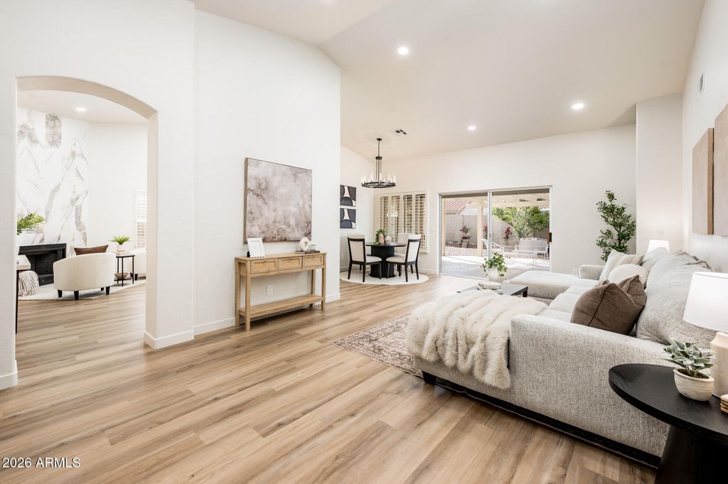 Photo of 1033 E Hearne Way, Gilbert, AZ 85234 (MLS # 6994360)