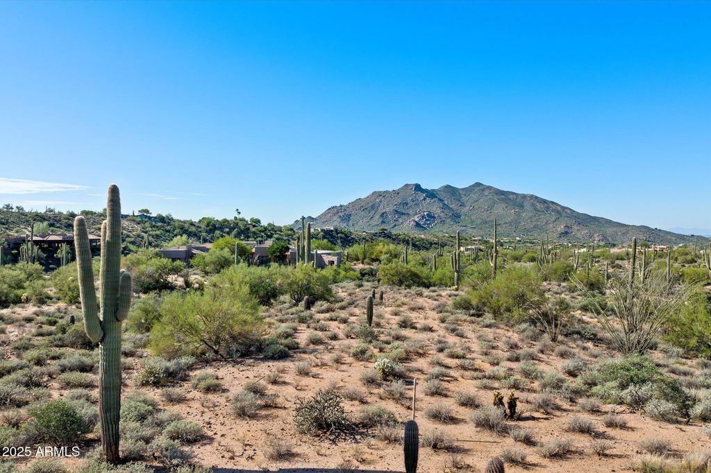 Photo of 39005 N Crested Quail Run #18, Carefree, AZ 85377 (MLS # 6915636)
