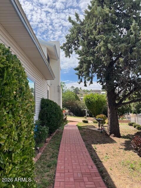 711 Cole Avenue