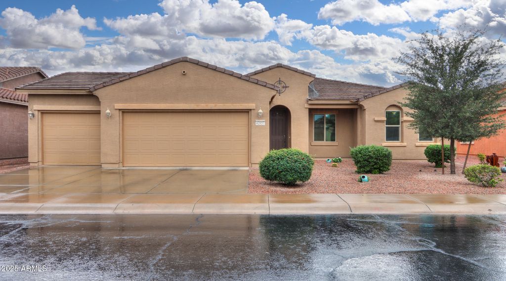 Photo of 42057 W Baccarat Drive, Maricopa, AZ 85138 (MLS # 6949580)