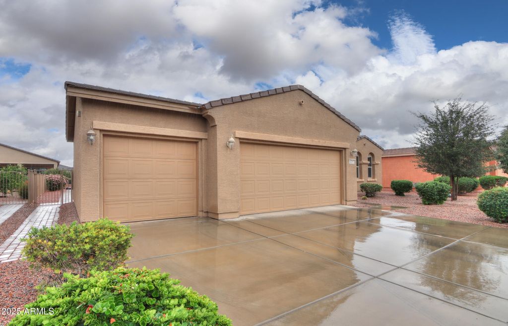 Photo of 42057 W Baccarat Drive, Maricopa, AZ 85138 (MLS # 6949580)