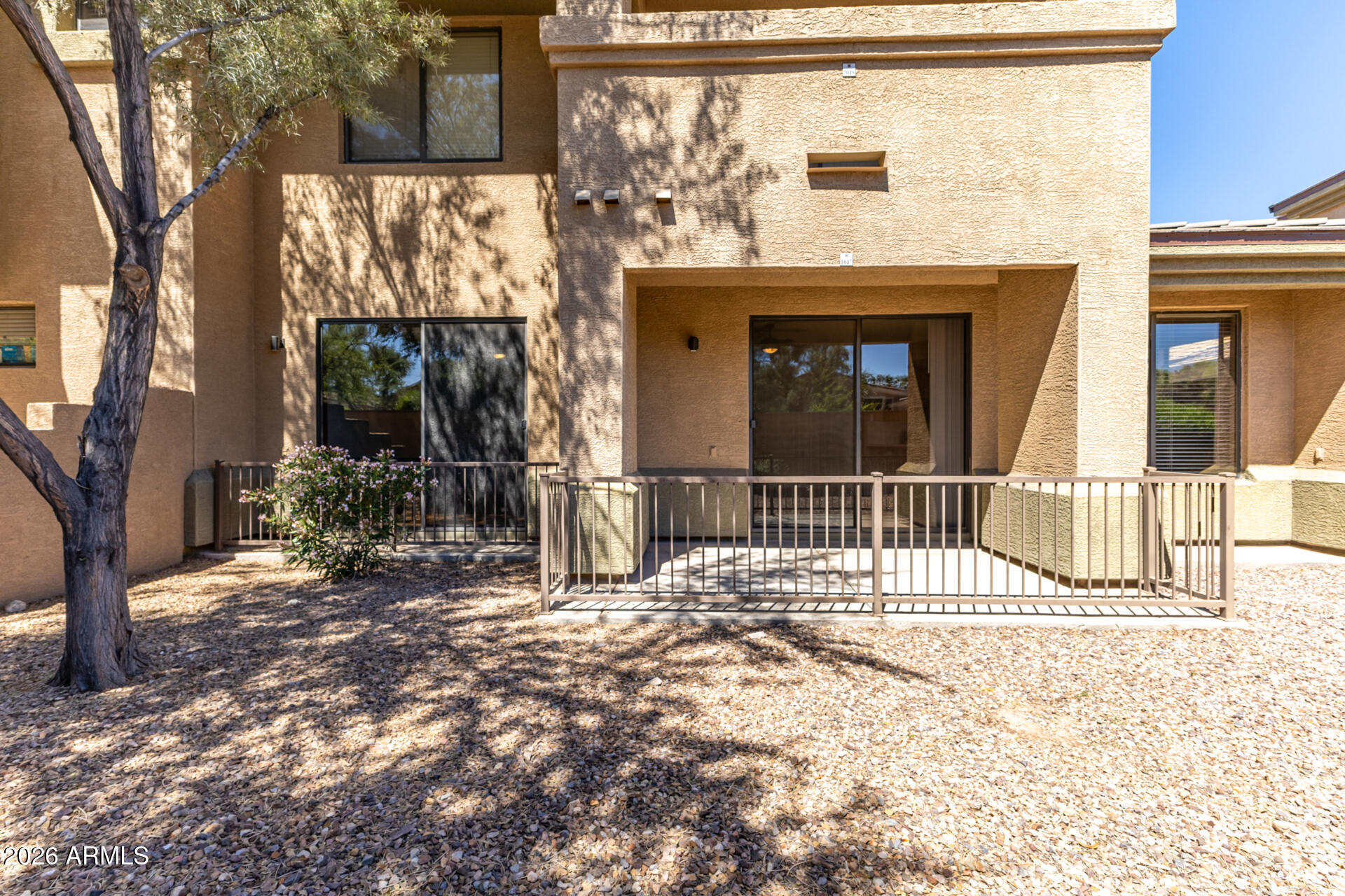 705 W QUEEN CREEK Road 1047