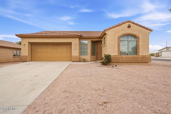 6537 S 15TH DR, PHOENIX, AZ 85041 - Image 0d7e49fc37f7c337f88c596c1cd56e85/2102630624