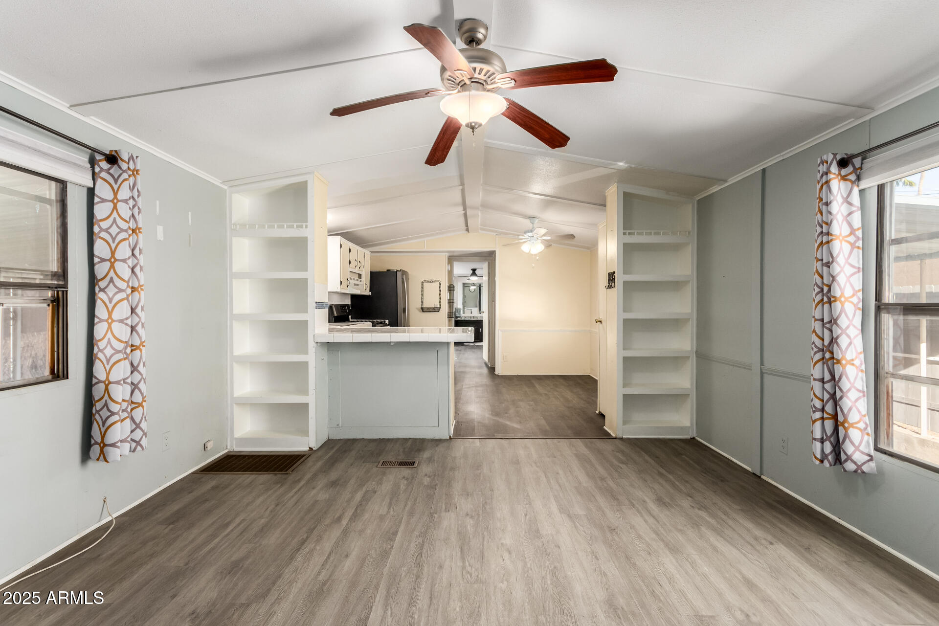 10401 N CAVE CREEK Road 93