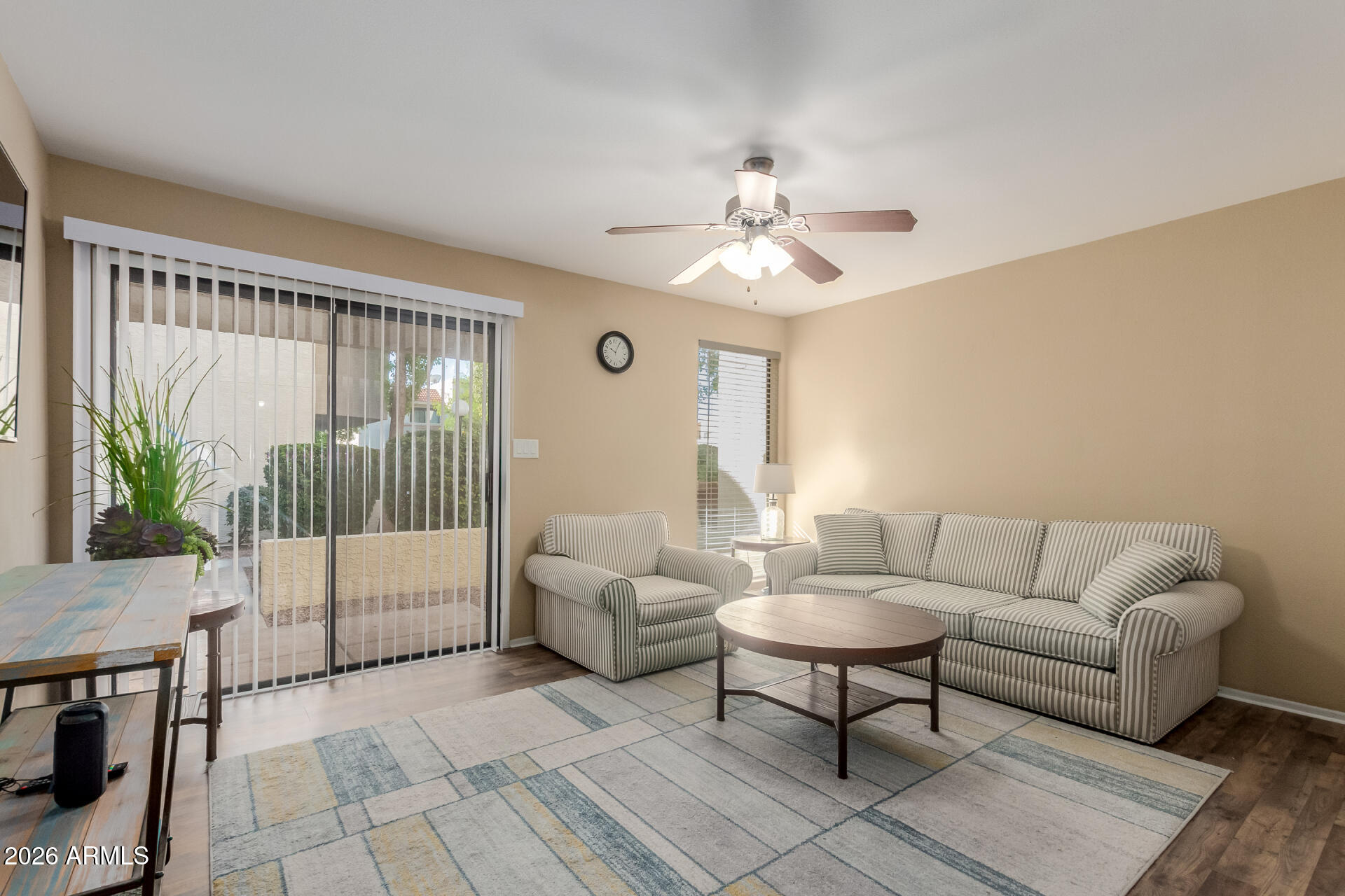 885 N GRANITE REEF Road 82