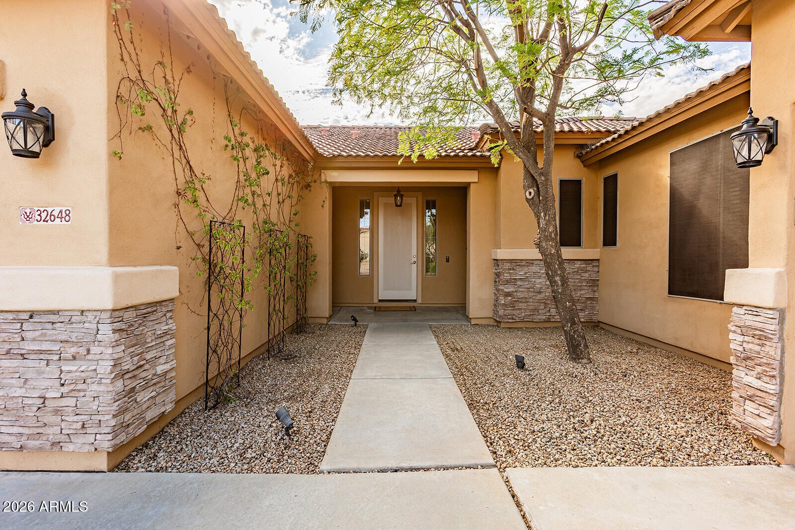 32648 N 40TH Place