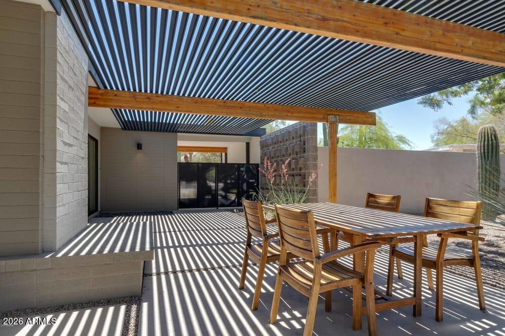 3538 E Gold Dust Avenue