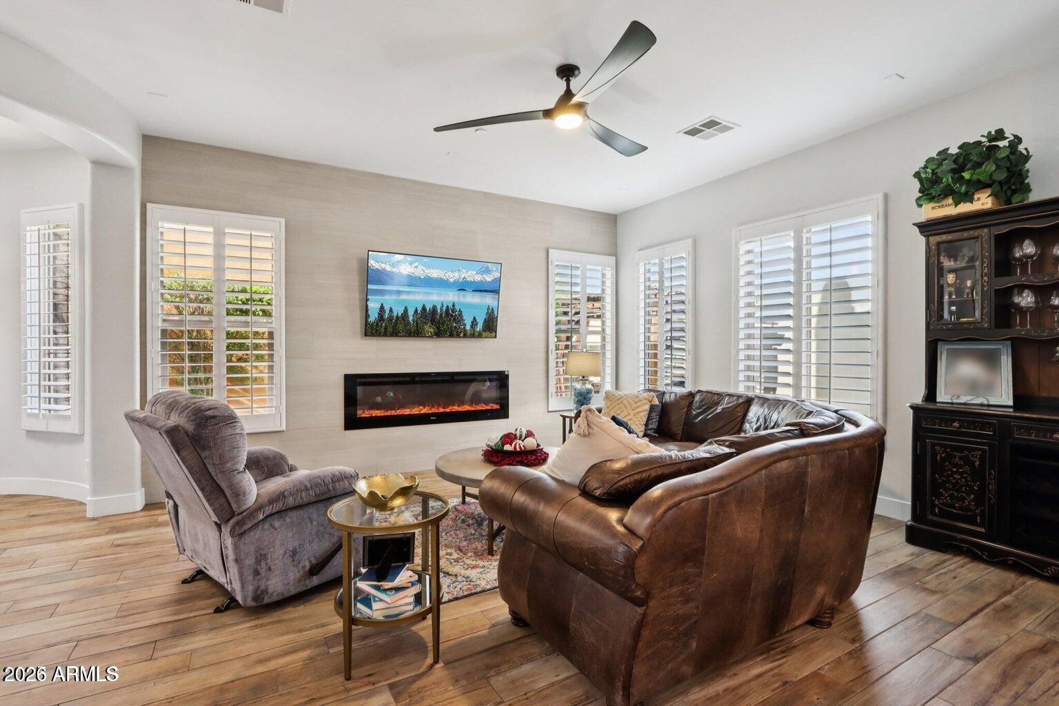 12338 E NORTH Lane