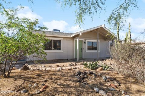 3508 E GELDING Drive Phoenix AZ 85032