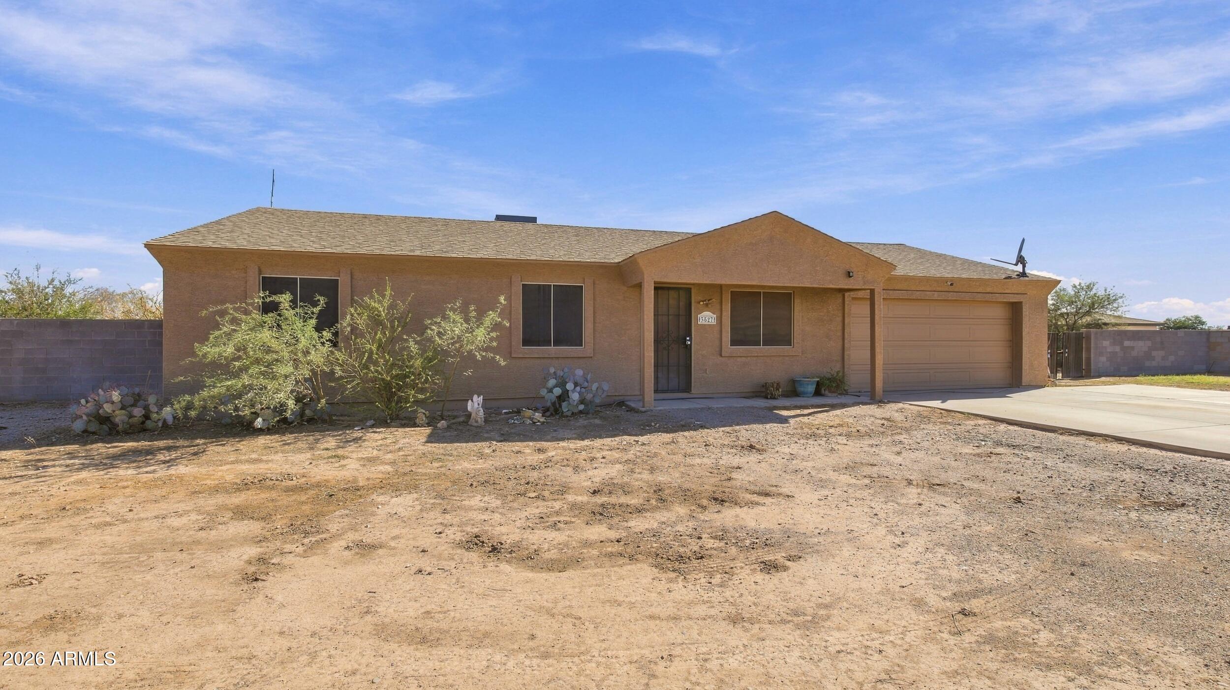 3527 E BATTEN Road