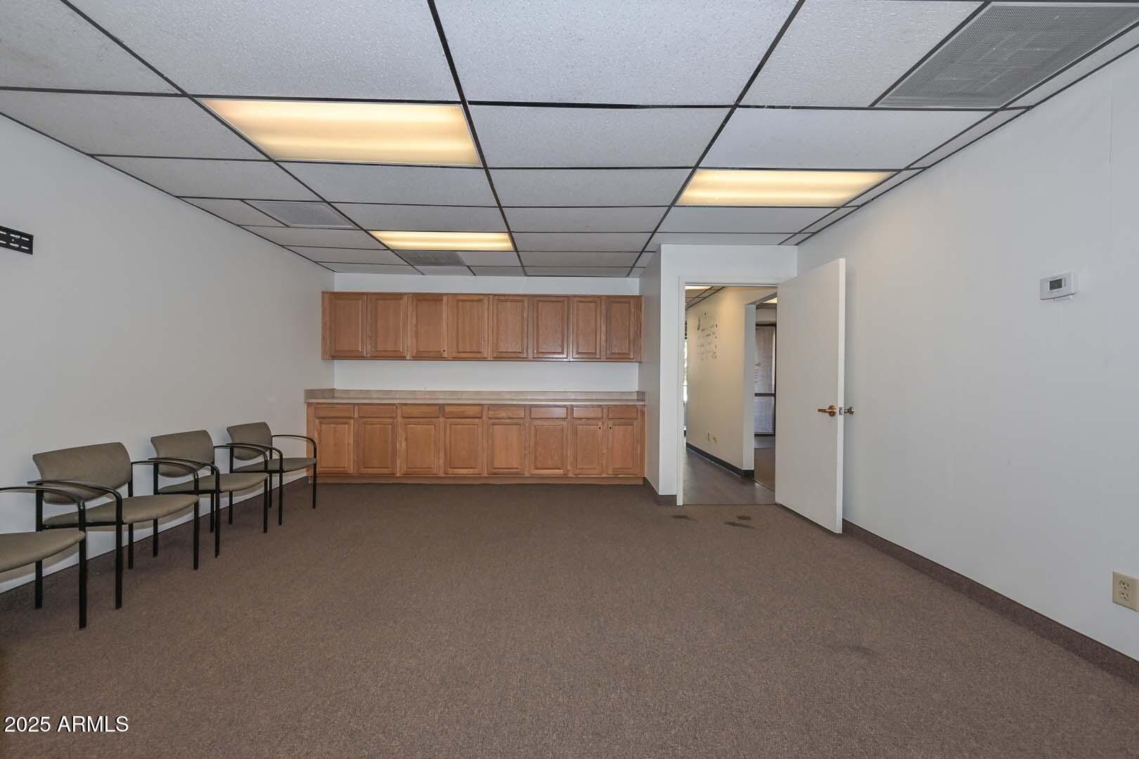 77 E COLUMBUS Avenue