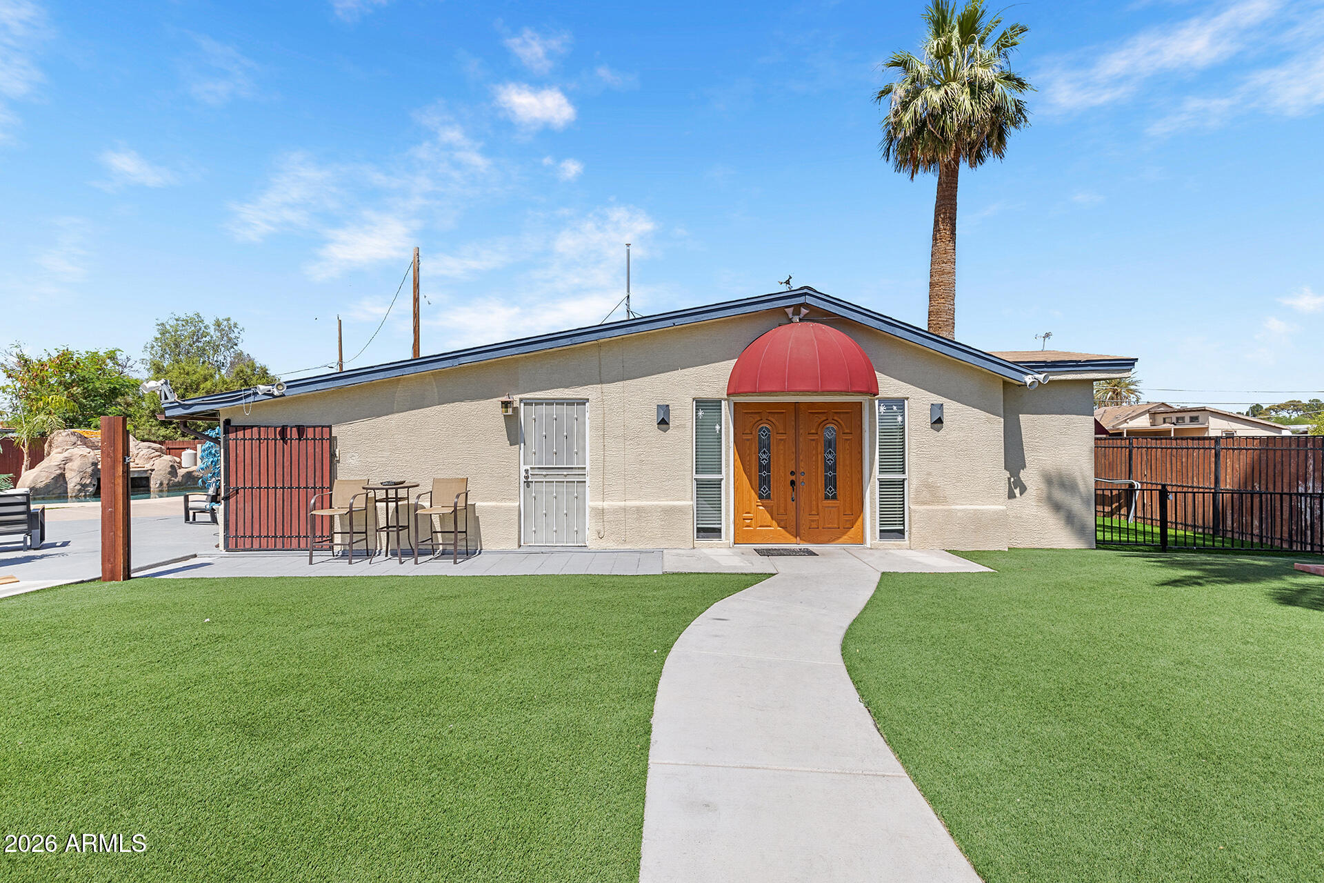 2348 N 28TH Place