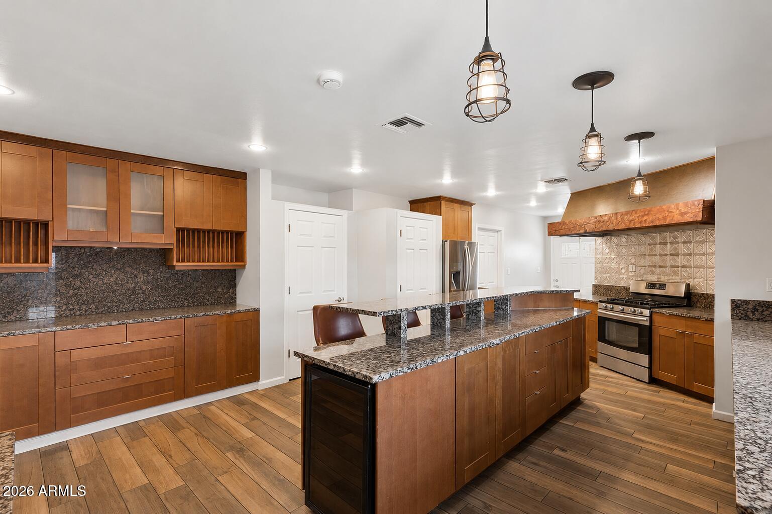 2348 N 28TH Place