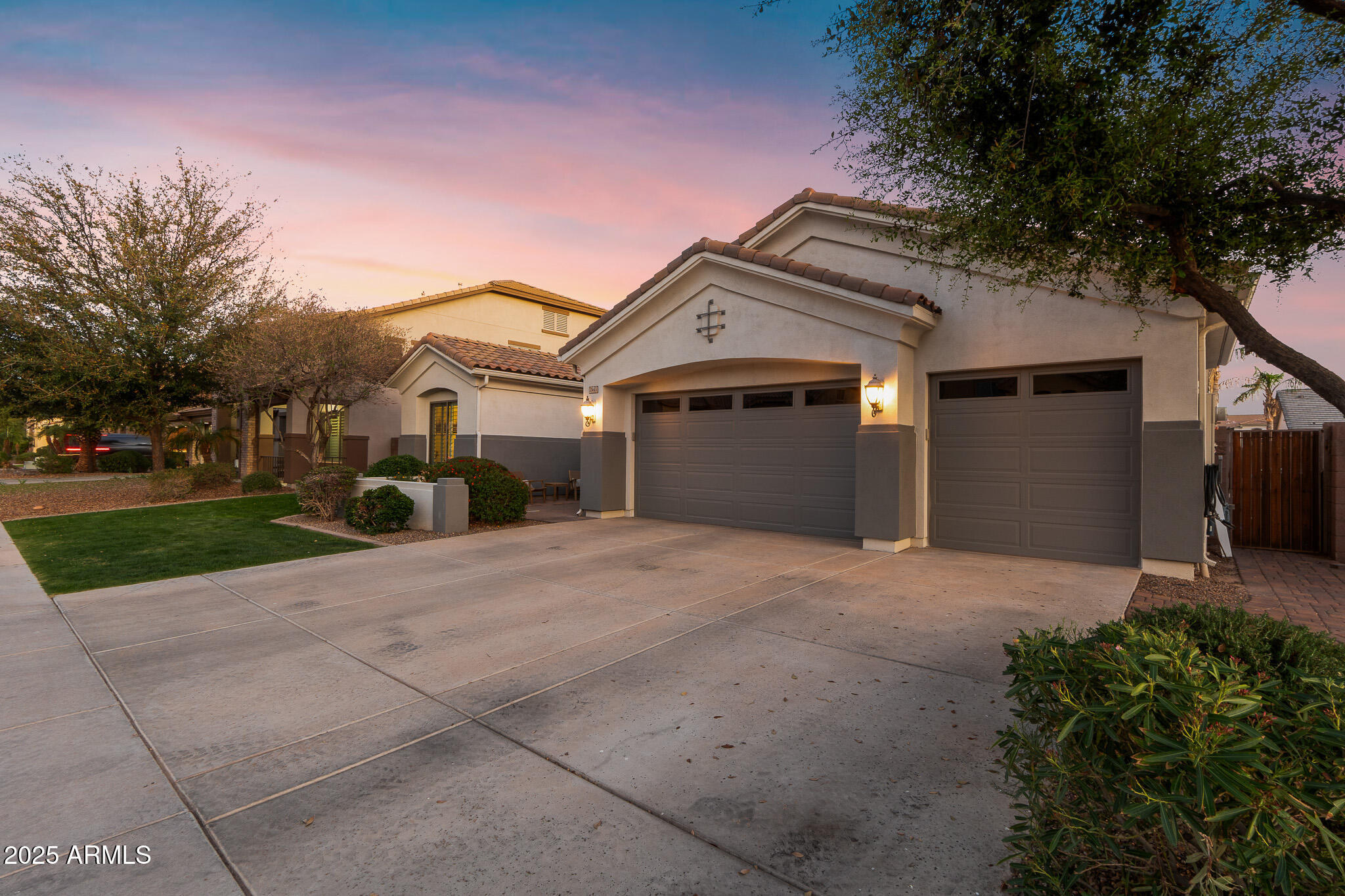 2443 E FICUS Way