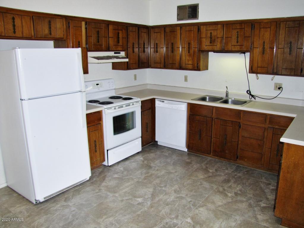 PUEBLO DEL SOL UNO - Residential Lease