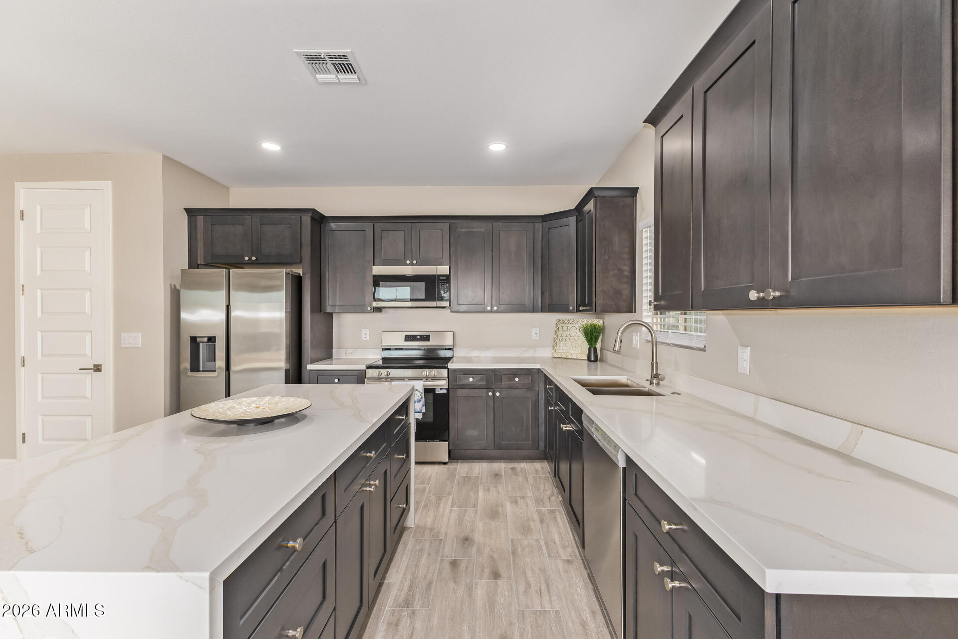 9407 W WASHINGTON Street