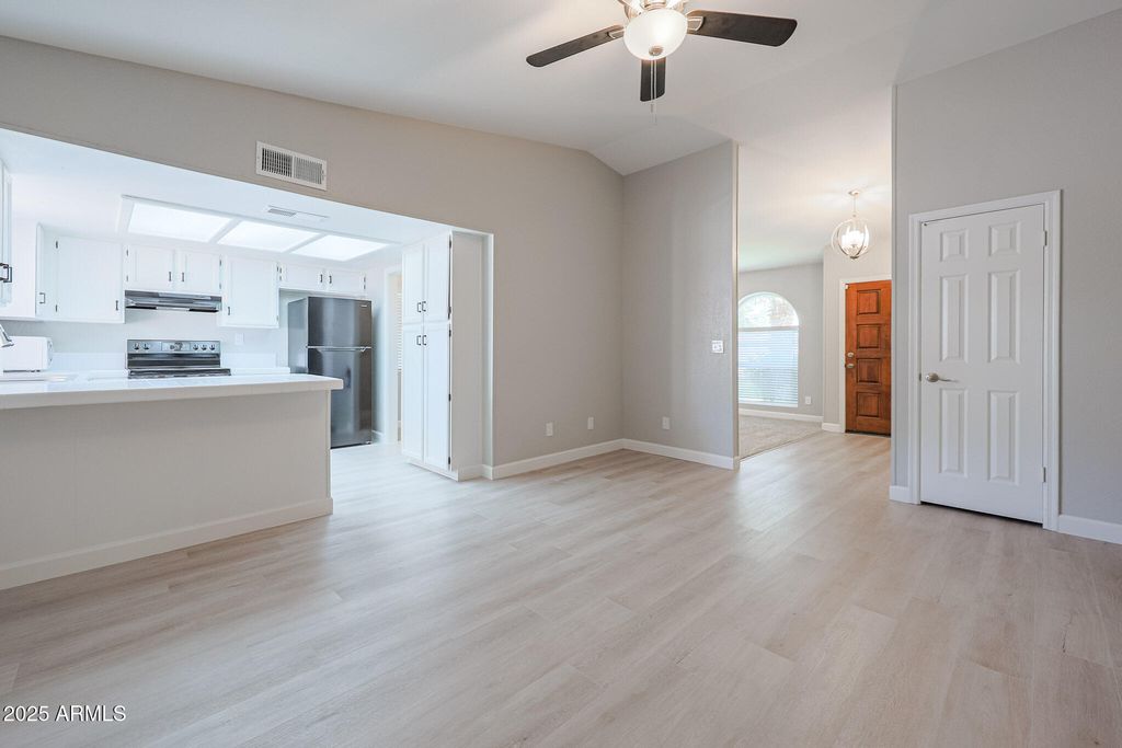 Photo of 12031 N 53rd Avenue, Glendale, AZ 85304 (MLS # 6932513)