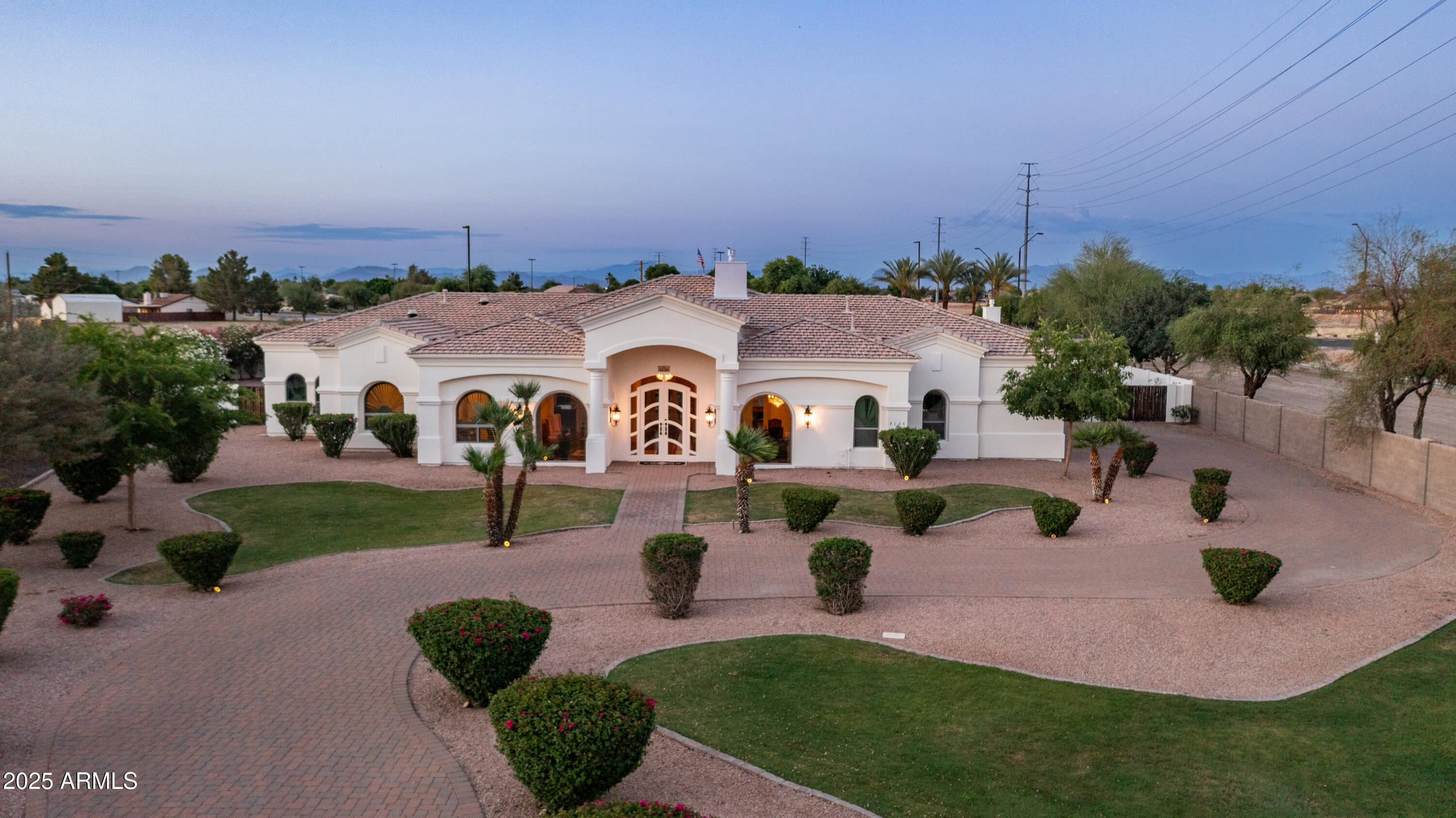 3126 E FRUITVALE Court