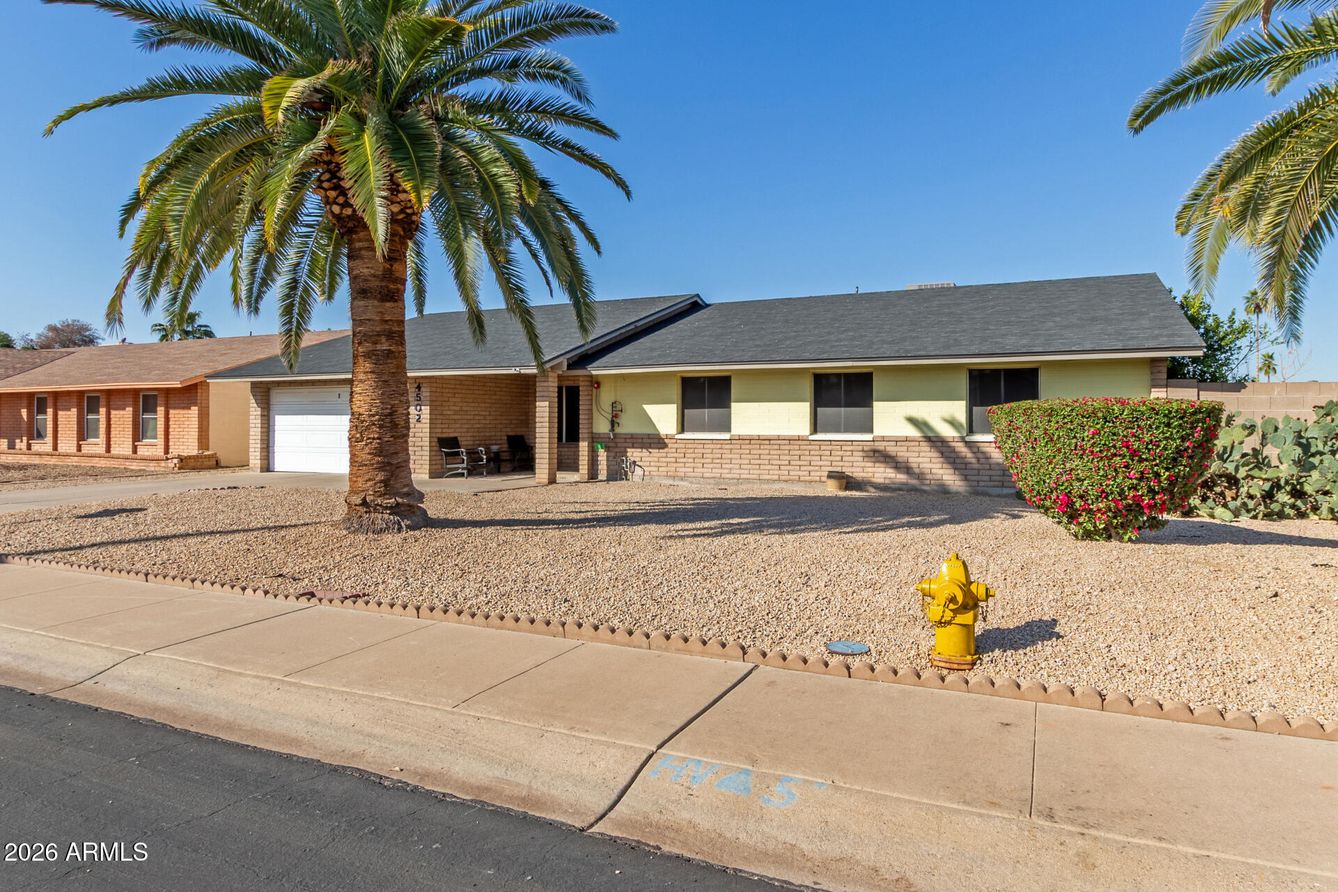 4502 W COLUMBINE Drive