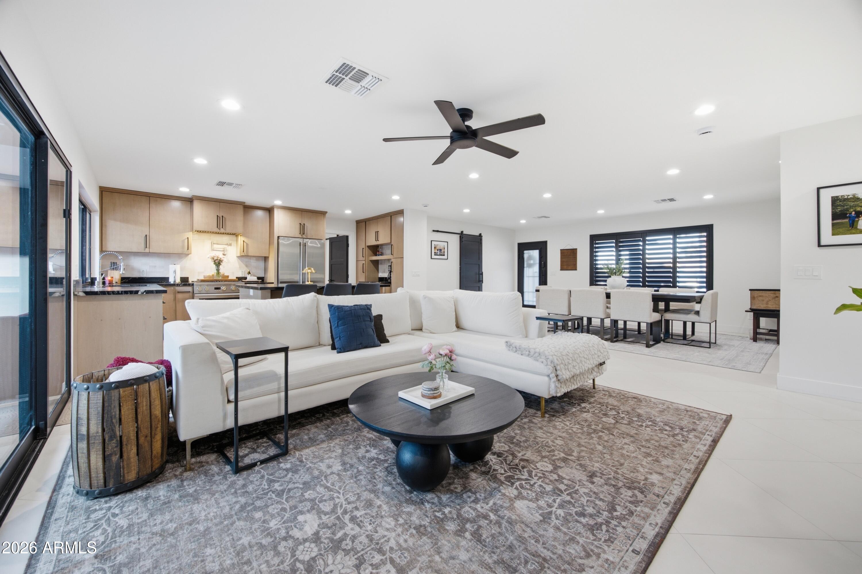 2002 E Vista Drive