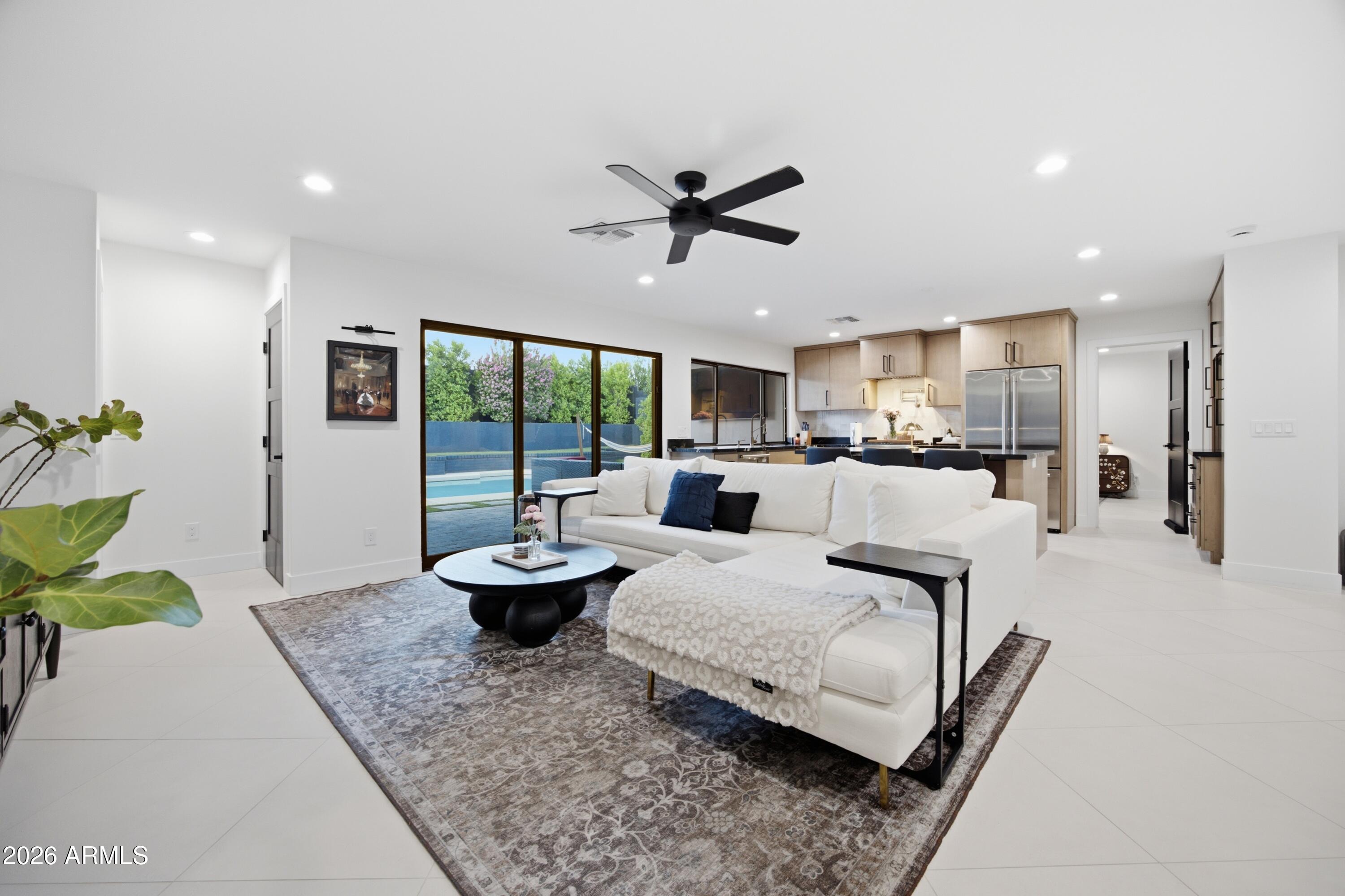 2002 E Vista Drive