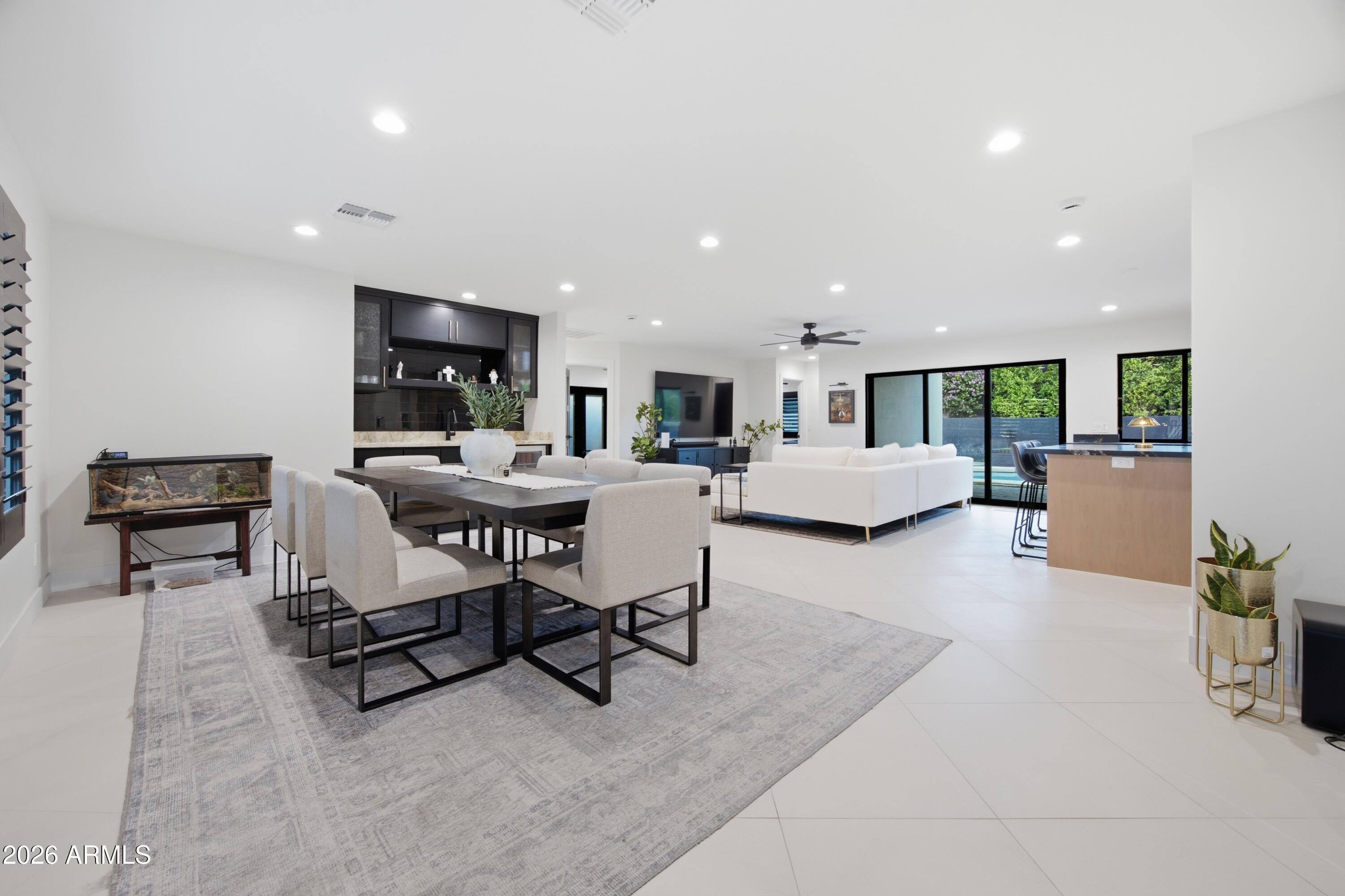 2002 E Vista Drive