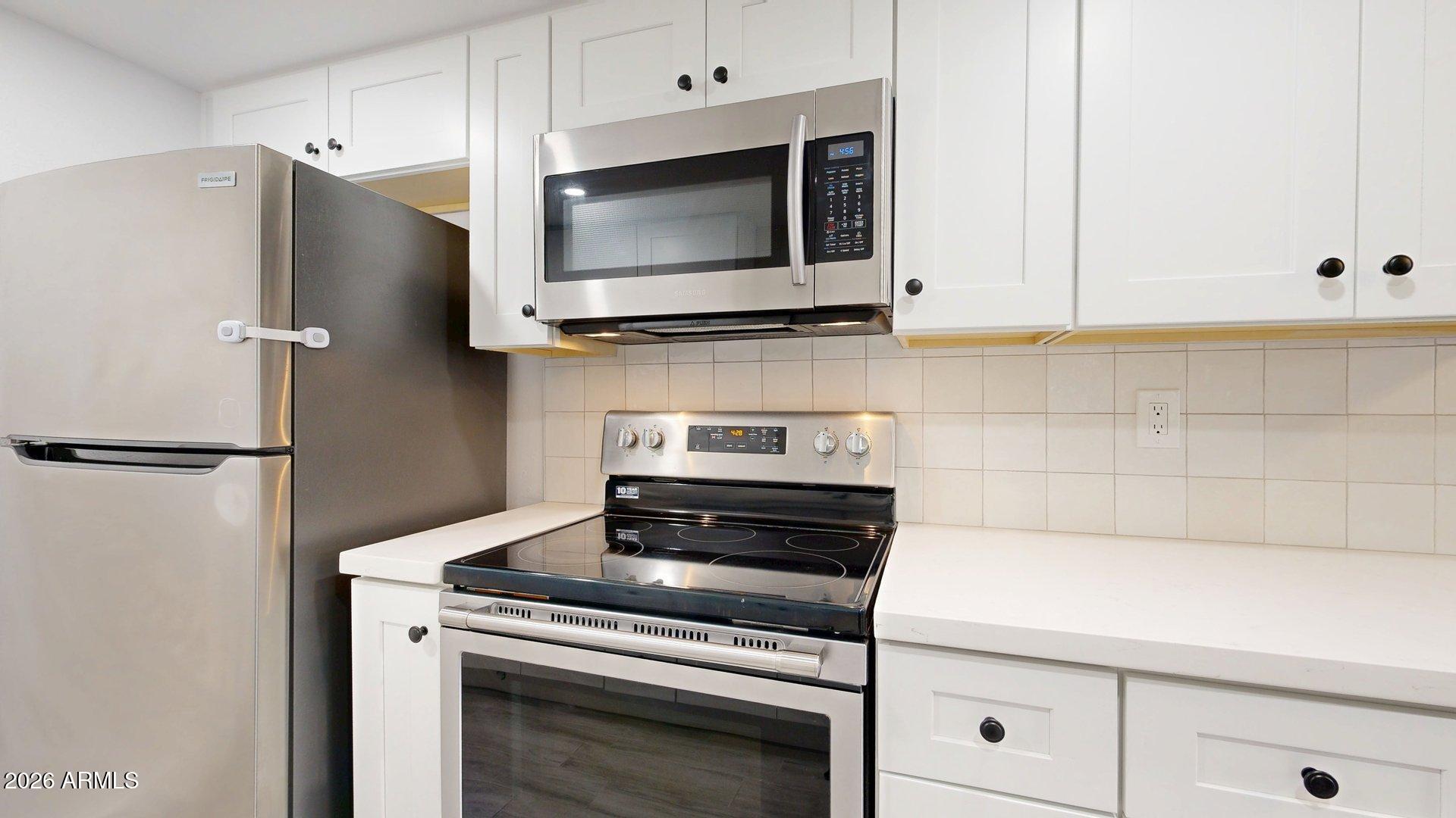 1118 N GRANITE REEF Road