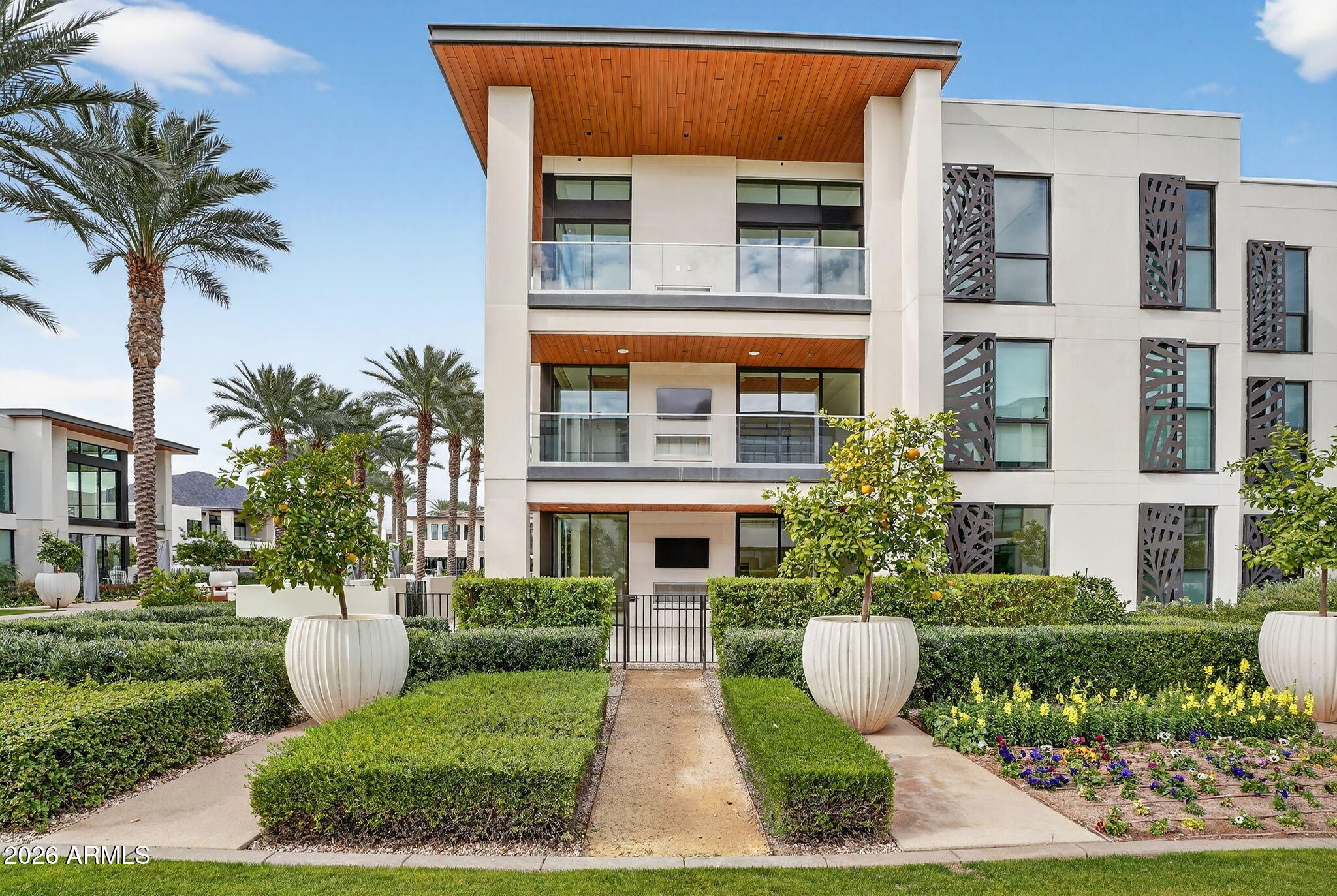 6587 N PALMERAIE Boulevard 1008