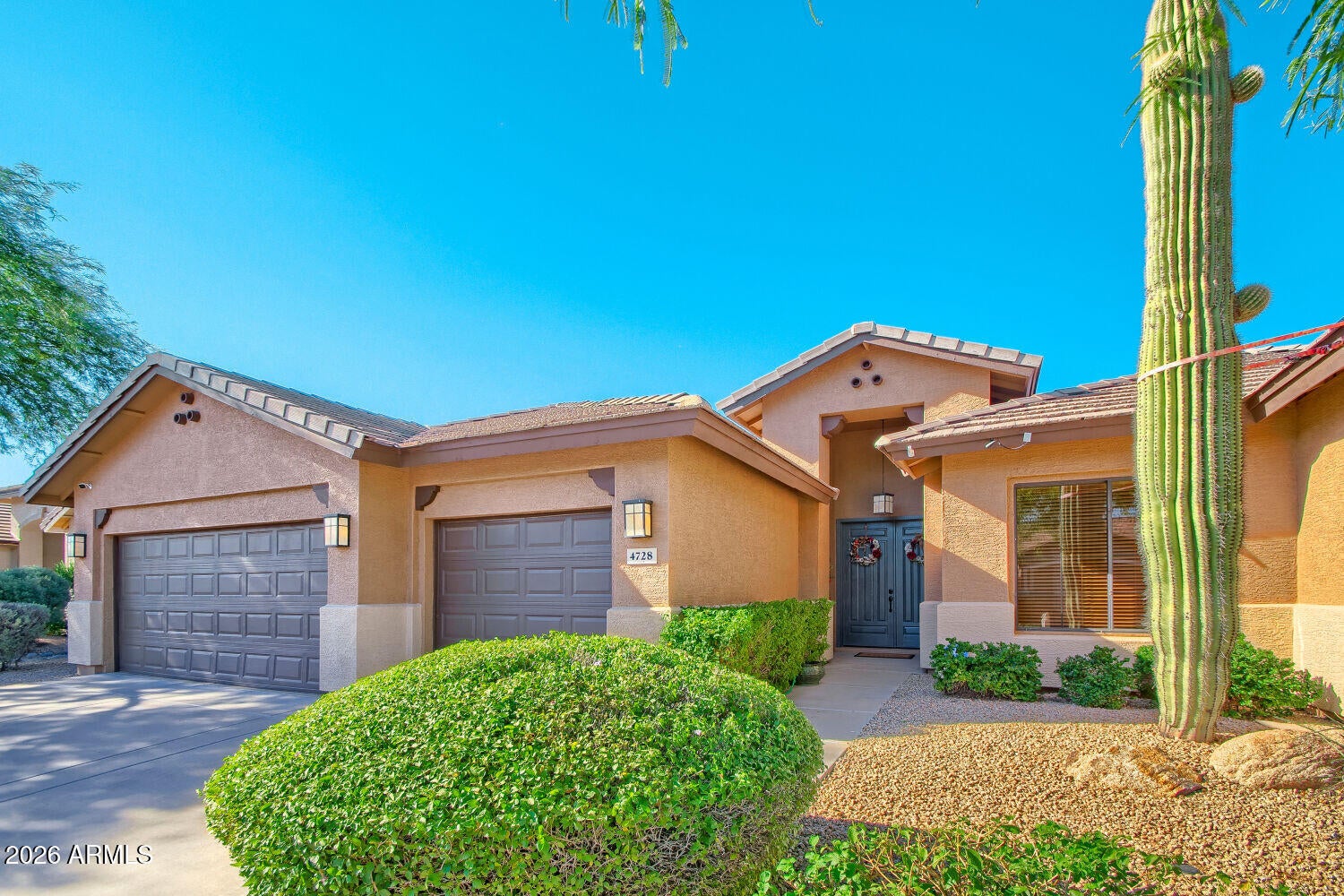 4728 E SPUR Drive