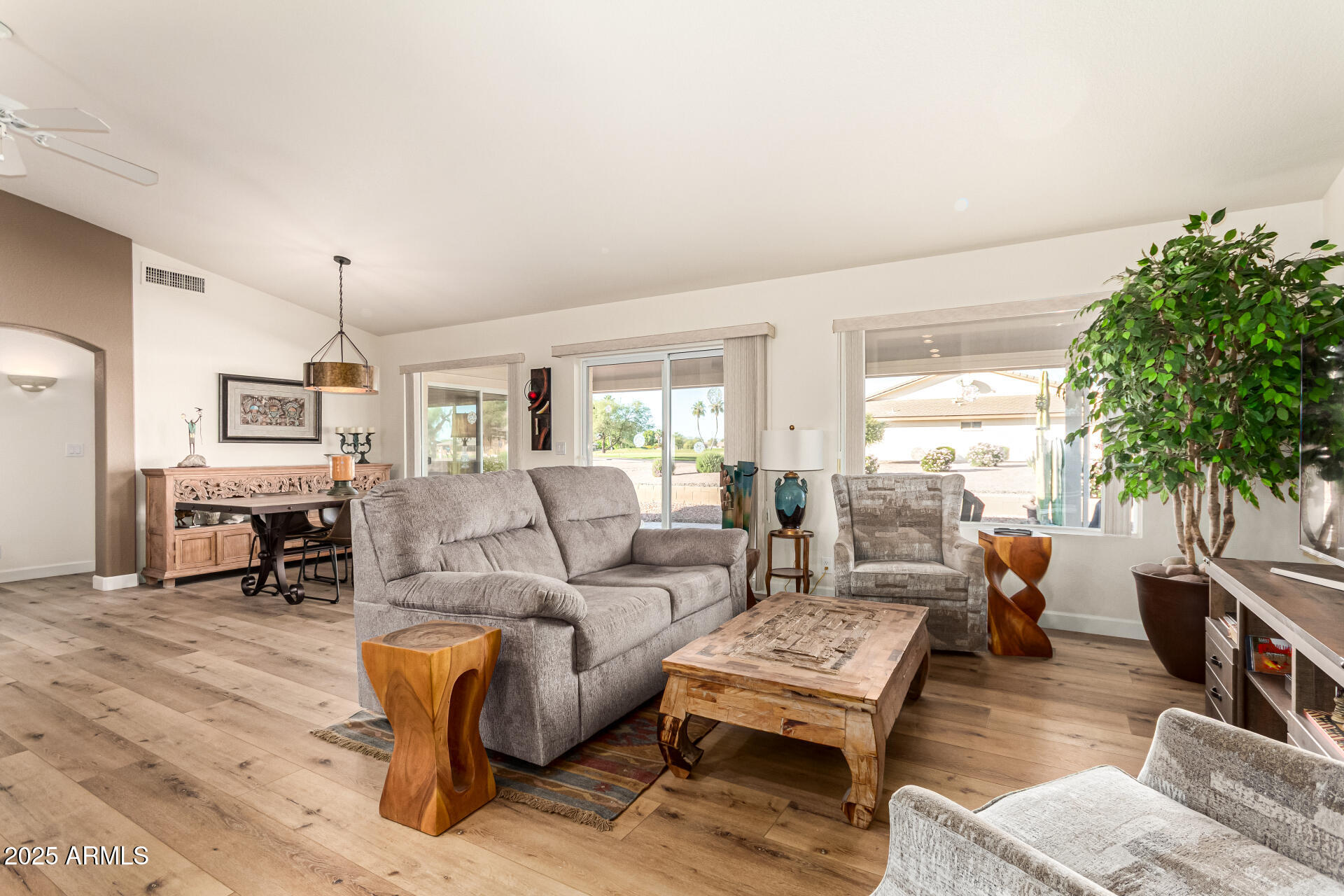 11410 E MEDINA Avenue