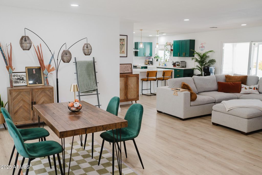 Photo of 542 W Vaughn Street, Tempe, AZ 85283 (MLS # 6930588)