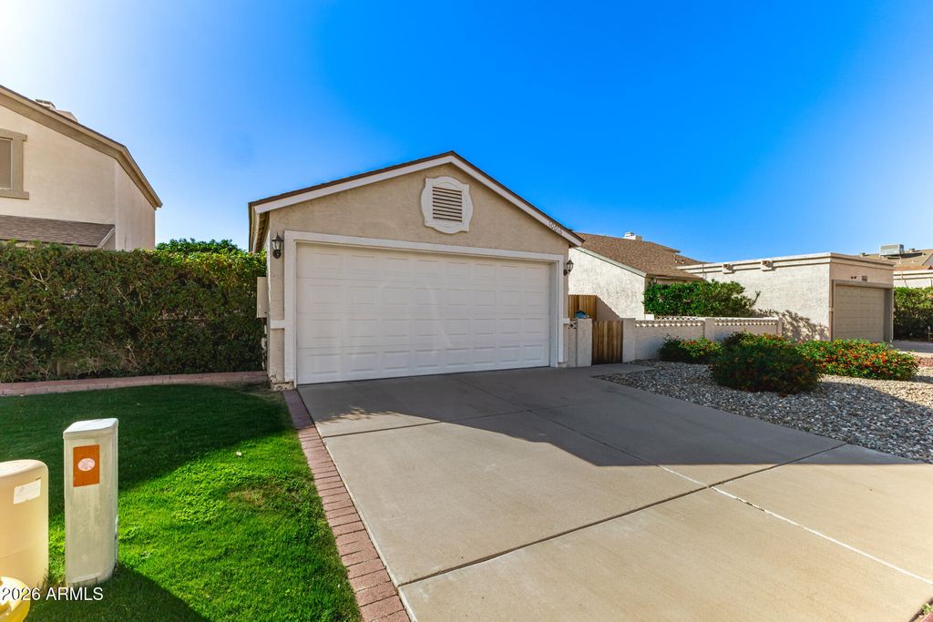 Photo of 10016 N 65th Lane, Glendale, AZ 85302 (MLS # 6993569)
