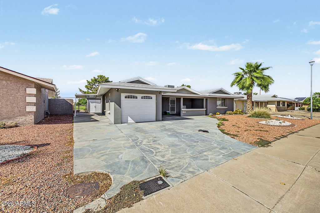 Photo of 11808 N Desert Hills Drive W, Sun City, AZ 85351 (MLS # 7094353)