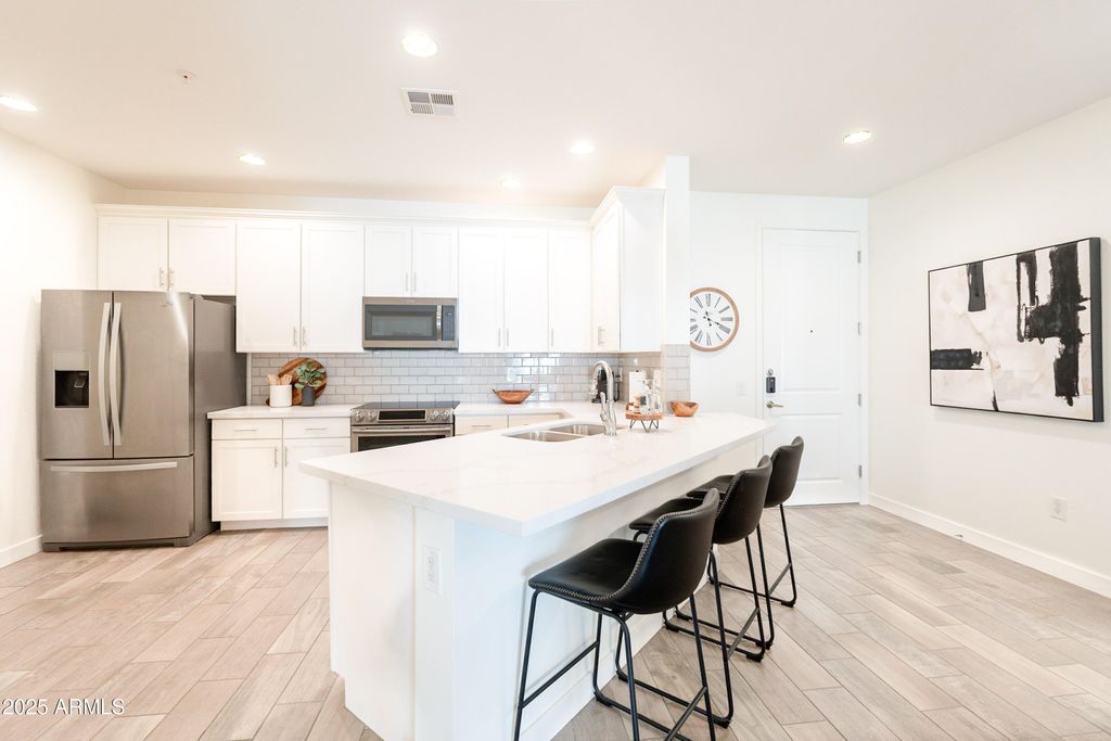 Photo of 2511 W Queen Creek Road #325, Chandler, AZ 85248 (MLS # 6935287)
