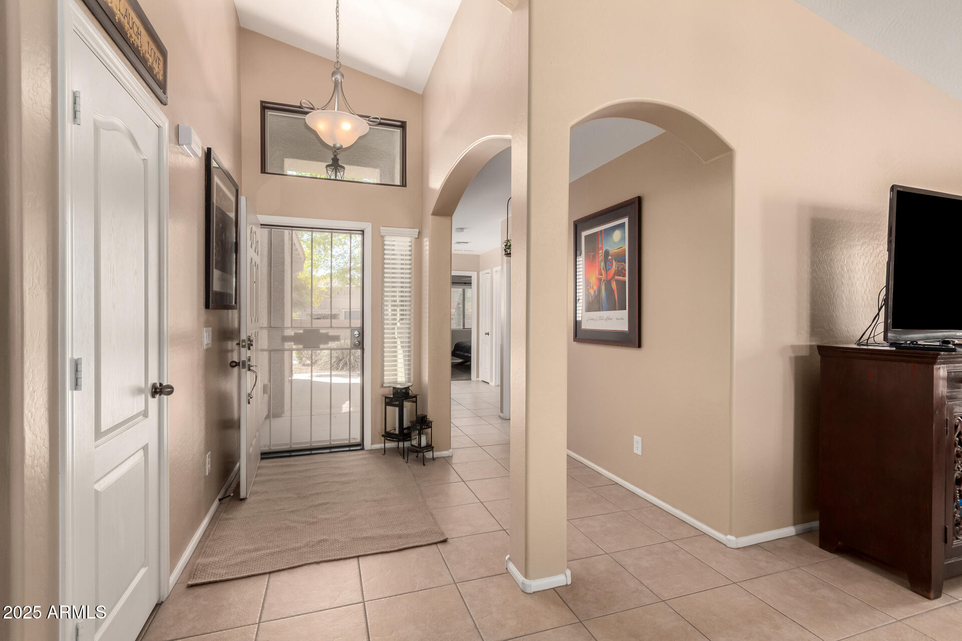 2830 E SAGUARO PARK Lane